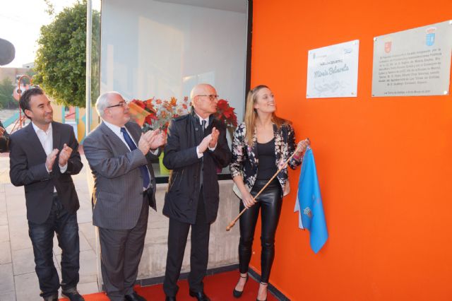 Las Torres de Cotillas concede el nombre de Mireia Belmonte a un pabellón deportivo por primera vez en España