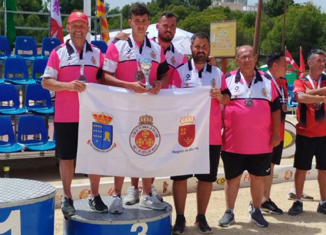 El club Petanca La Salceda, bronce en el nacional masculino de tripletas